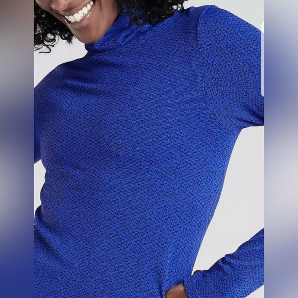 Athleta Flurry Peak Turtleneck Top Tanzanite Blue M